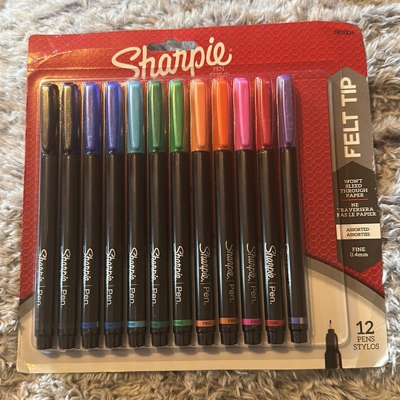 Sharpie bundle - Picture 4 of 9